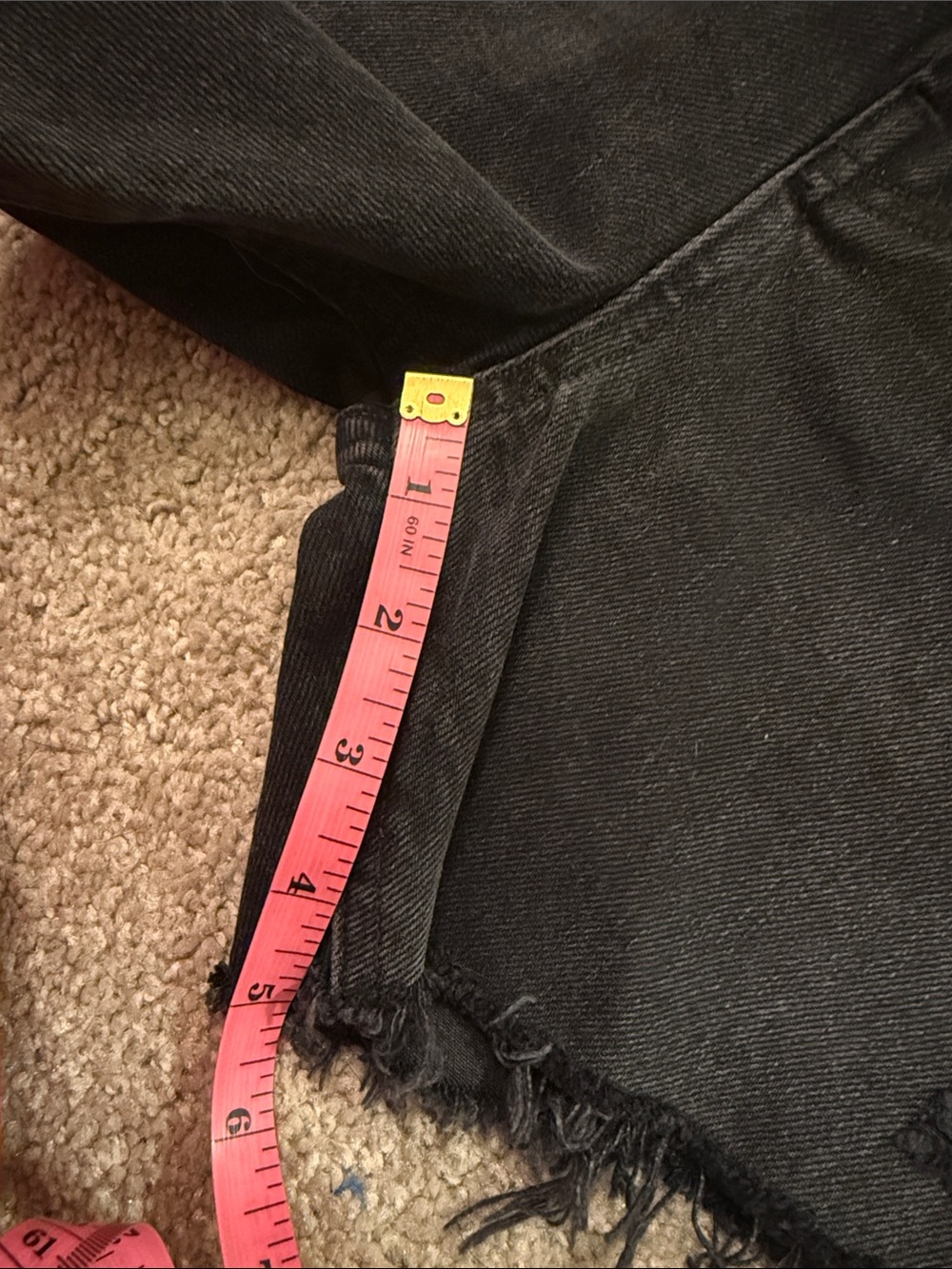 NWT Agolde Riley High Rise Slim Short In Vortex Black Size 24 - Picture 8 of 10